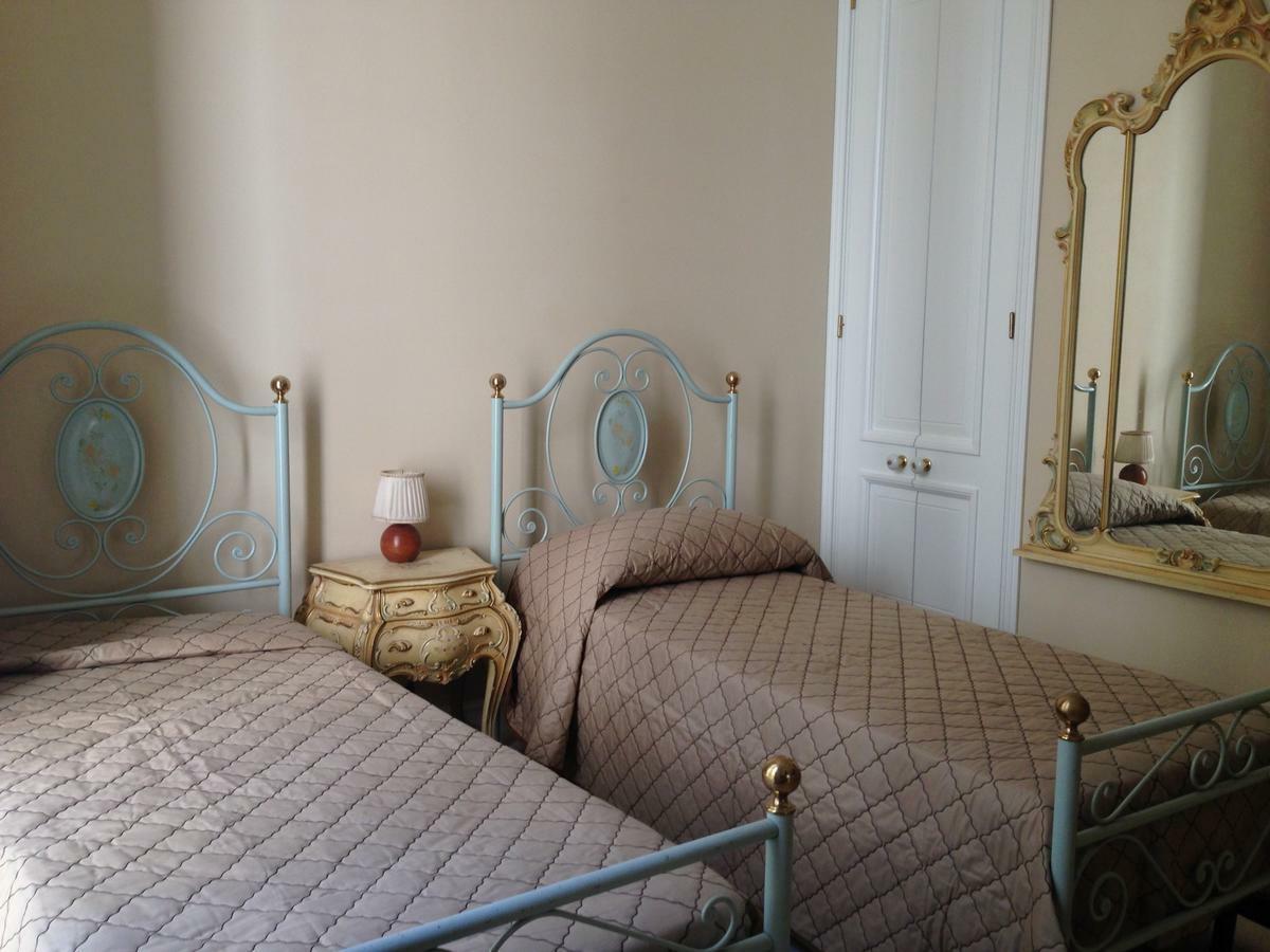 Oro Di Napoli Luxury Bed & Breakfast Naples Exterior photo