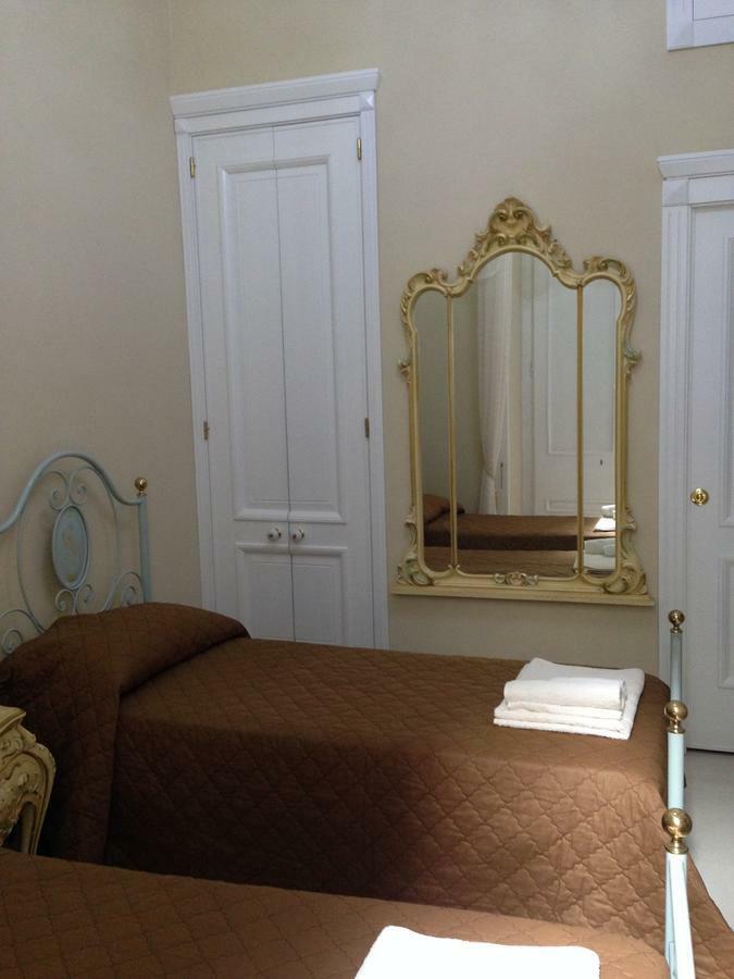 Oro Di Napoli Luxury Bed & Breakfast Naples Exterior photo