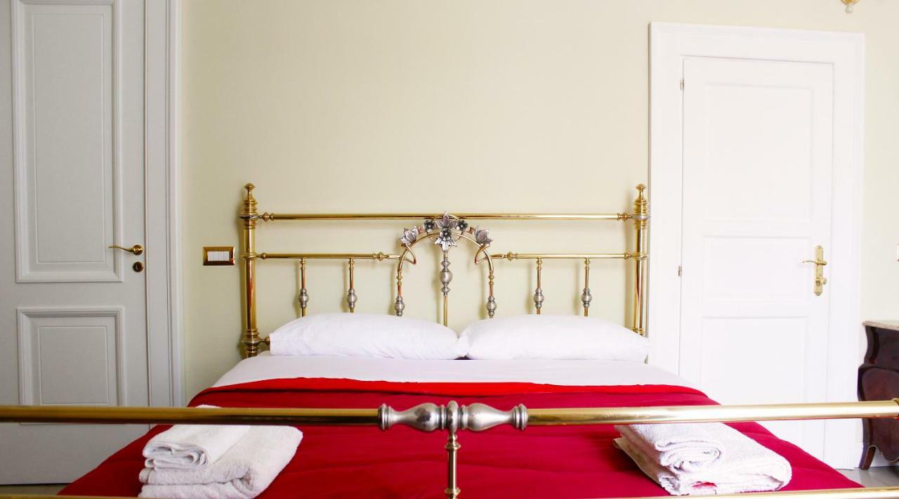 Oro Di Napoli Luxury Bed & Breakfast Naples Exterior photo