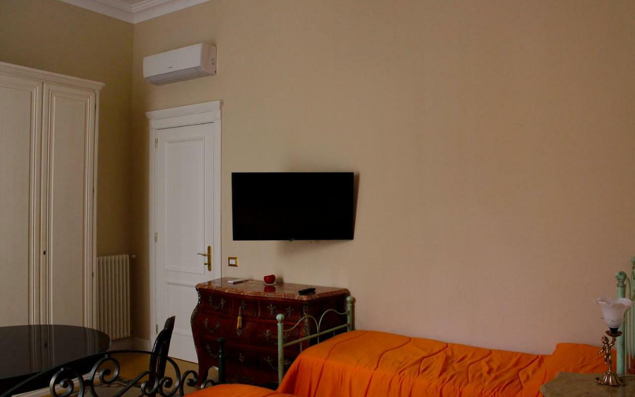 Oro Di Napoli Luxury Bed & Breakfast Naples Exterior photo